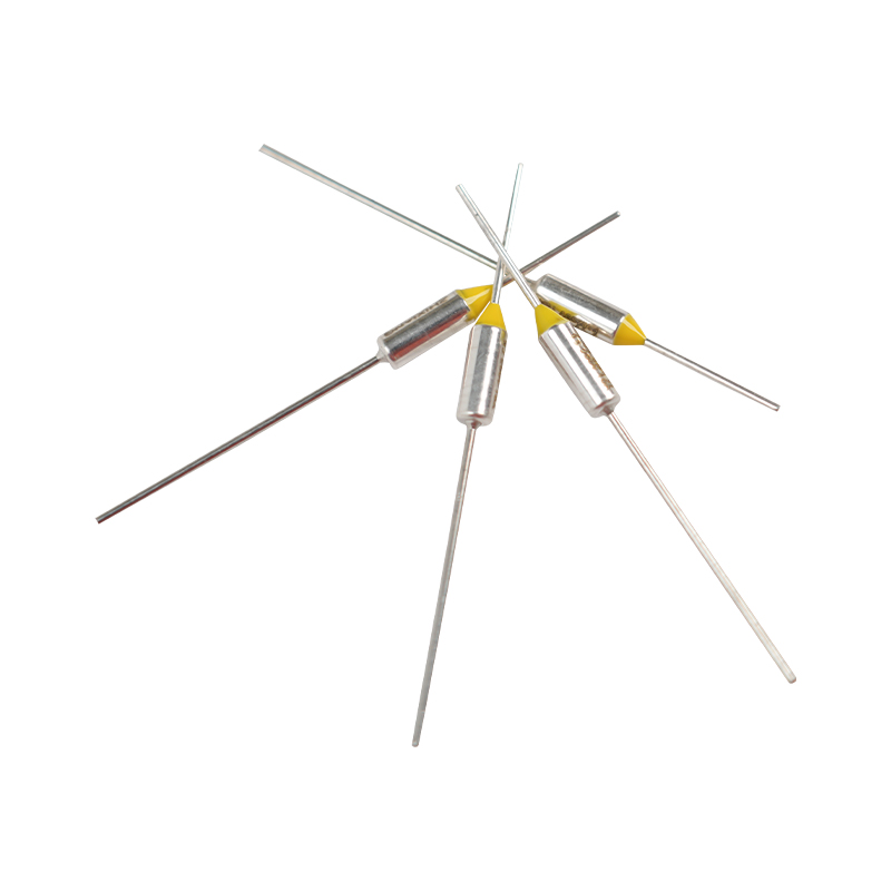 ฟิวส์ความร้อนแบบใช้แล้วทิ้ง ฟิวส์ความร้อนที่ไม่สามารถกู้คืนได้ครั้งเดียวภายในเครื่องใช้ในครัวเรือนขนาดเล็ก ฟิวส์ความร้อนแบบใช้แล้วทิ้ง ฟิวส์ความร้อนที่ไม่สามารถกู้คืนได้ครั้งเดียวภายในเครื่องใช้ในครัวเรือนขนาดเล็ก